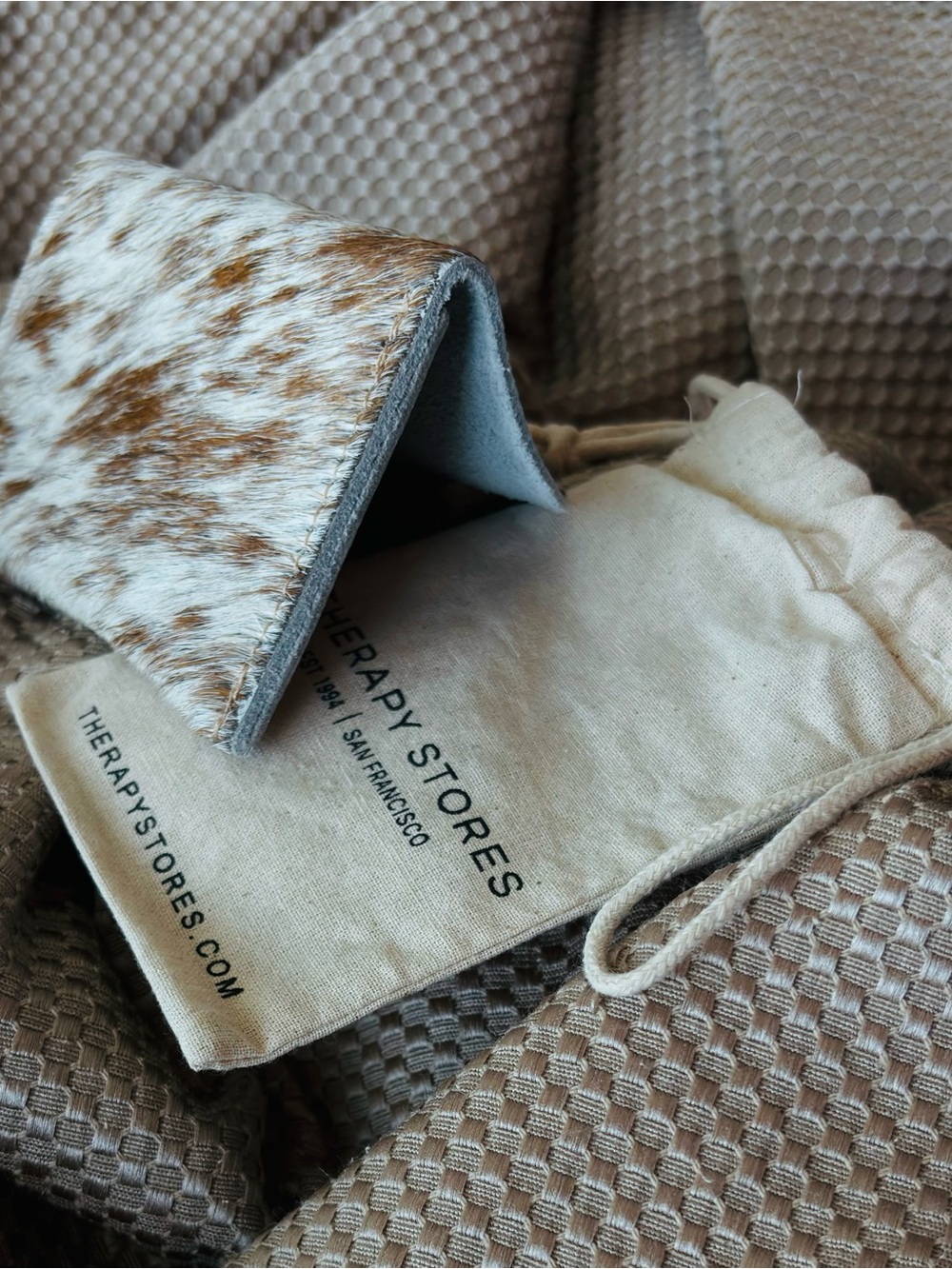 Prime Cut rawhide Card Holder - Picture 3 of 5